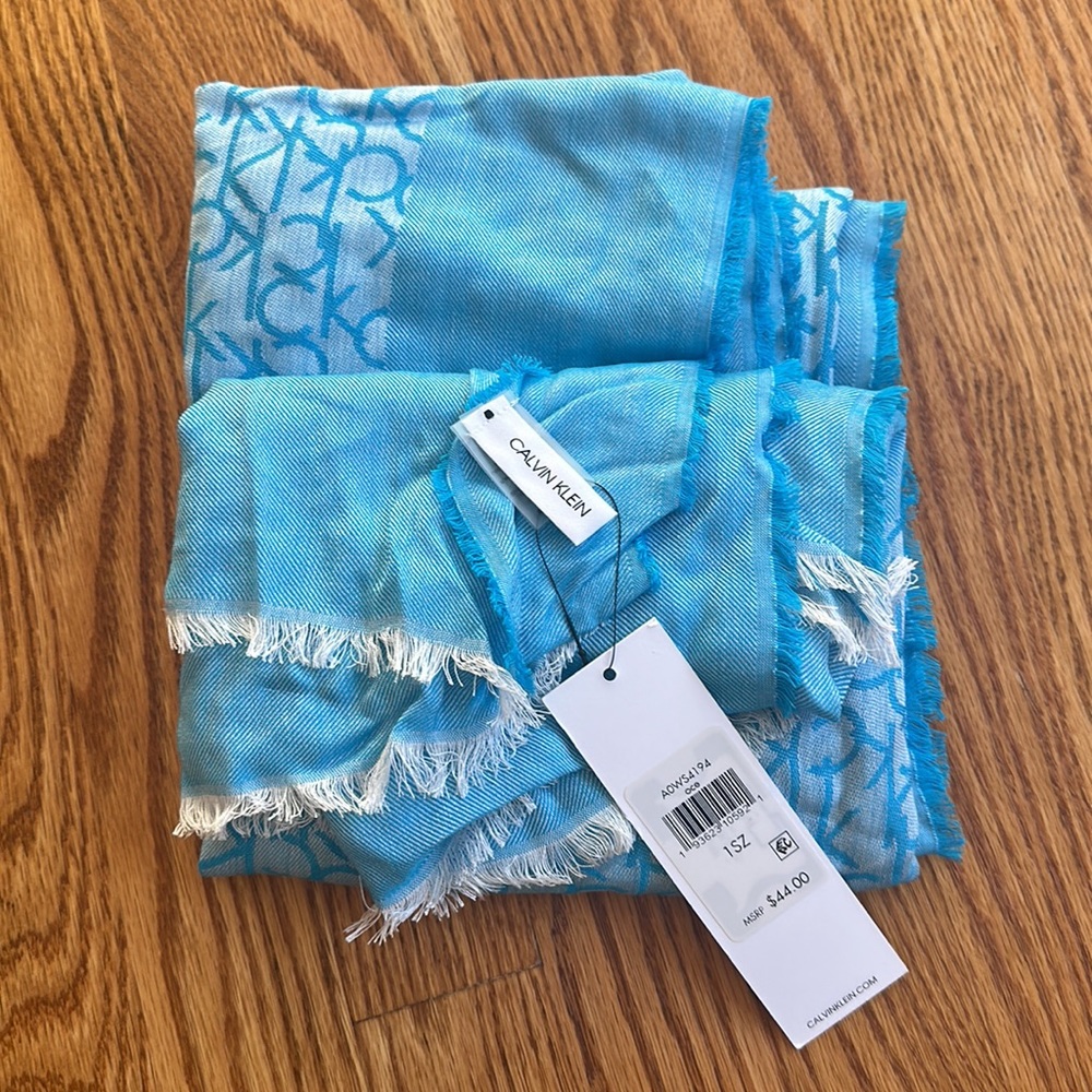 Calvin Klein scarf NEW WITH TAGS